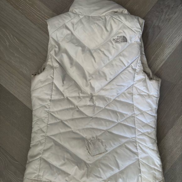 White North Face Puffer Vest - Picture 2 of 4